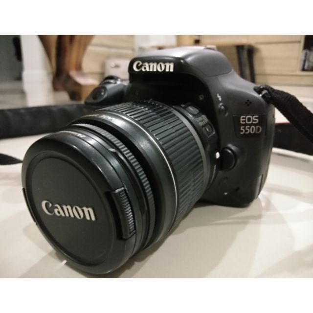 Canon 550D กล้องมือสองสภาพดี แถมฟรีเลนส์ฟิก!!!! และอุปกรณ์เสริมครบชุด