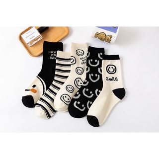 ใส่โค้ด SOCKWS722 ลด 20% ไม่มีขั้นต่ำ ถุงเท้าข้อกลาง ธีม Smiley หน้ายิ้ม