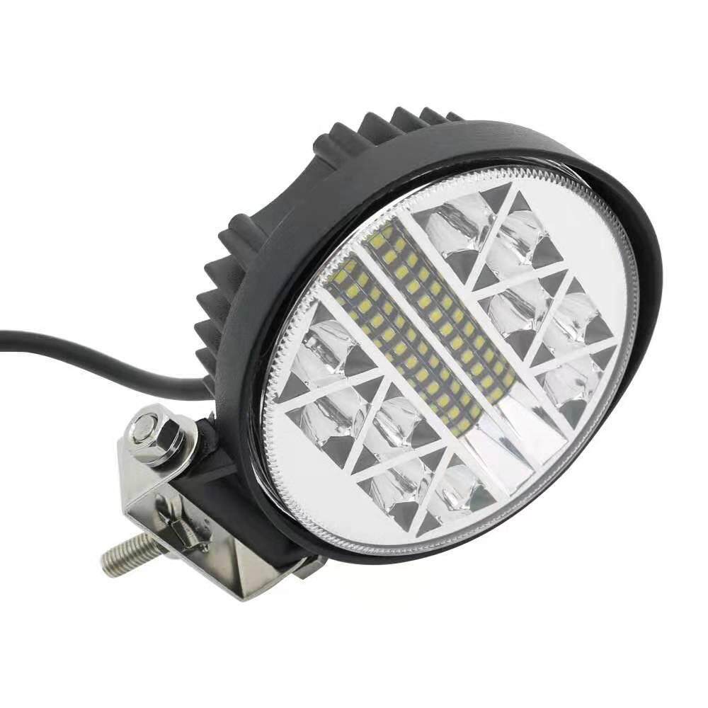 เเพค1ชิ้น สว่างตาเเตก! 102W ไฟสปอร์ตไลท์ ไฟช่วยตัดหมอก สามารถกระพริบได้12V-24V เเสงขาว แบบกลม 1pcs