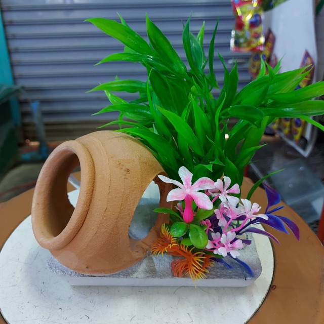 เครื่องปั้นดินเผา สำหรับตู้เเละอ่างขนาดไม่เล็กไม่ใหญ่มาก