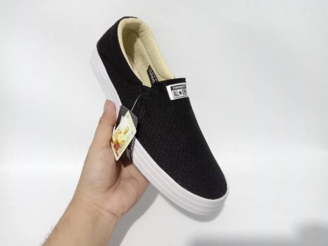 Converse รองเท้าสําหรับผู้ชายและผู้หญิง SLIP ON UNISEX COUPLE / รองเท้าสําหรับ BOYS และ GIRLS COLLEGE SCHOOL