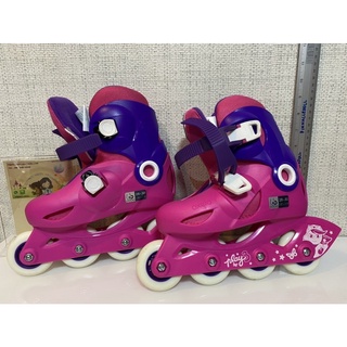 รองเท้าโรเลอร์เบลด สภาพ95% ใส่ลองเดินแปบเดียวค่ะ