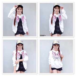 👗Pfashion [ส่งไว!!🚛] P3599 เสื้อคลุมแจ็คเก็ตเบสบอล ติดอาร์มลายผีเสื้อชมพู baseball jacket coat Attached to the