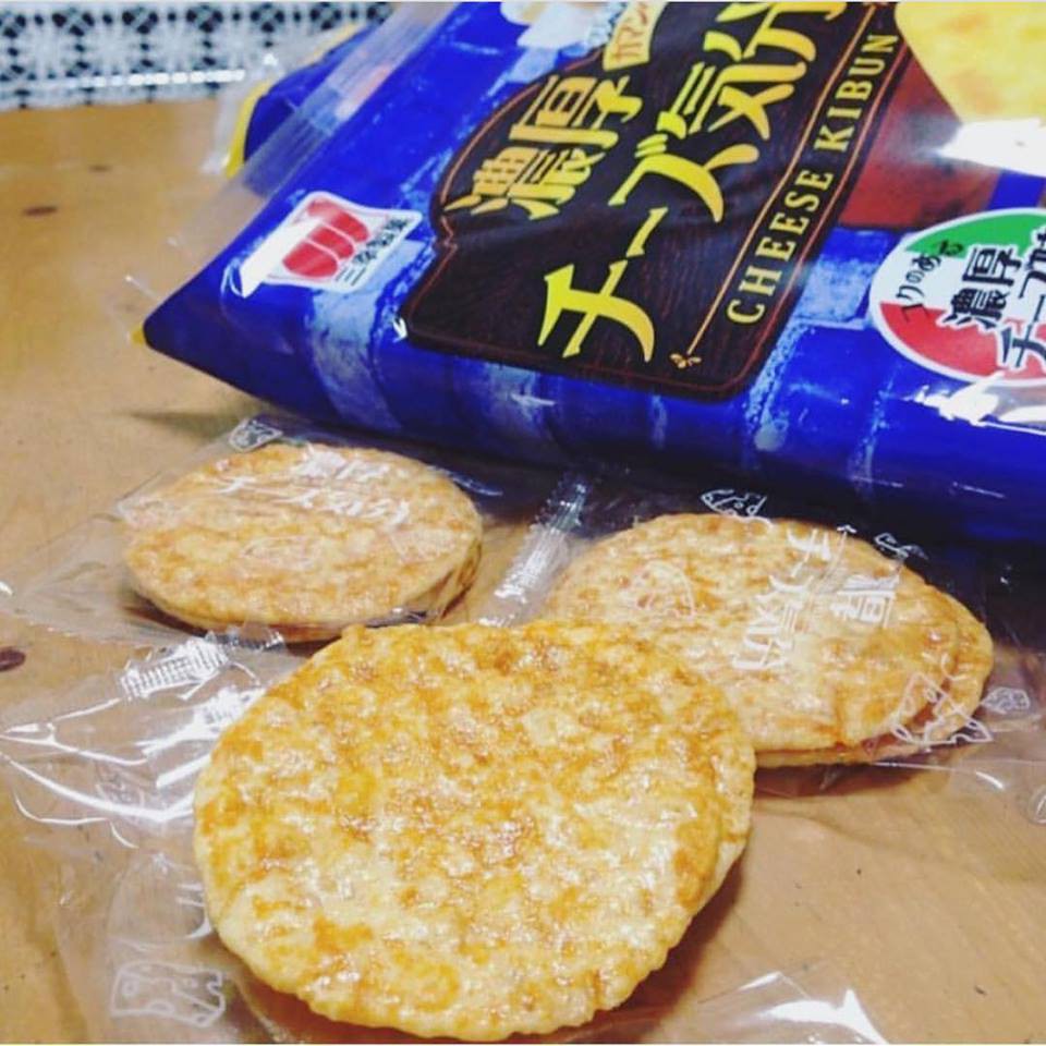 cheese kibun ข้าวพองชีส รสชาติเข้มข้น (1ห่อ บรรจุ 10ซอง)