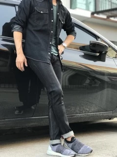 Men Shirts Jeans เสื้อเชิ้ตผ้ายีนส์ นิ่มใส่สบาย ทรงสลิม เข้ารูป สำหรับผู้ชายครับ
