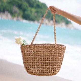 กระเป๋าสาน  basket bag