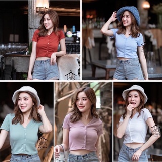 เสื้อcroptop คอวี🌷กระดูมหน้า🌷ผ้าcotton