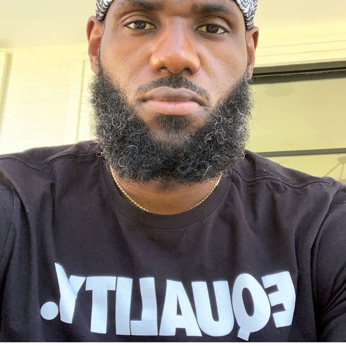 เสื้อยืด NK NBA Lebron James Equality