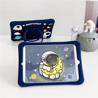 Samsung Galaxy Tab A 8.0 T290 T295 T297 T500 T505 T507 10.4 S6 lite P610 P615 การ์ตูน แบน เคสป้องกัน Carry Cartoon Astronaut 360° Swivel Bracket Flat Silicone Cover Soft Case