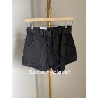 Socie.tycloset-C20กางเกงเอวสูงขาสั้นสีดำแต่งเข็มขัด