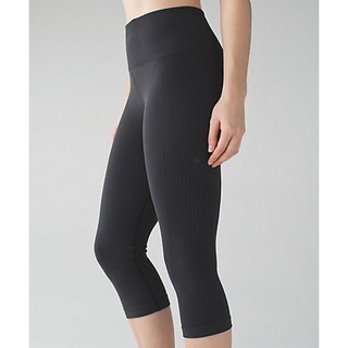 Lululemon - Flow &amp; Go Crop -Black