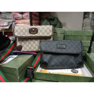 พร้อมส่ง คาดอก ลายเล็ก  ดำและน้ำตาล หัวกระดุมแม่เหล็ก  สายกระเป๋าปรับได้  ✔️ขนาด  25*17*3 cm ✔️