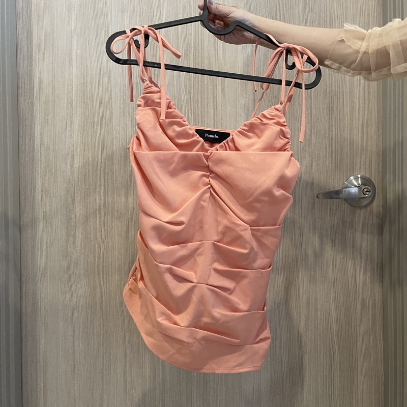 เสื้อแฟชั่นสายเดี่ยว สายเก๋มากๆ แบรนด์ Pamelo แท้100% สภาพดีมากๆ