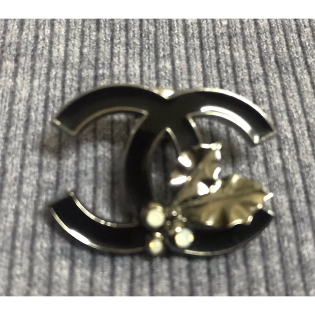 Chanel brooch เข็มกลัดชาแนล แท้ มือสอง