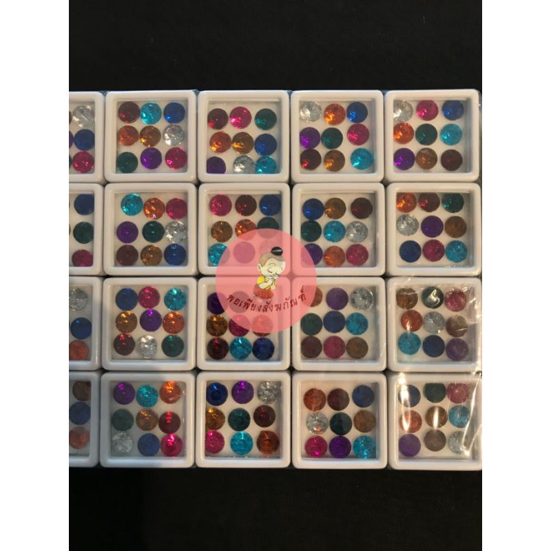 พลอย 9 สี พลอยนพเก้า สำหรับพิธีตั้งเสาเอก ตั้งศาลพระภูมิ ศาลเจ้าที่