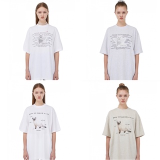 PREORDER - เสื้อยืด ITZAVIBE HOW TO TOUCH A CAT Cat Guide T-Shirt แบบเจโน่ / แมวนางฟ้า Angel Cat T-Shirt แบบแจมิน ✈️