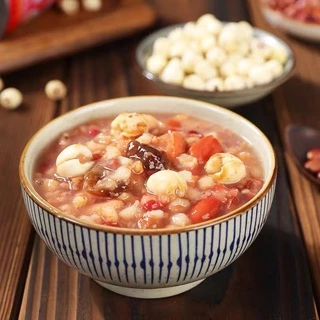 โจ๊กเมล็ดธัญญาพืช (达利园八宝粥)ขนาด360g พร้อมทาน เป็นอีกเมนูอาหารที่ได้ทั้งอร่อยและมีประโยชน์อย่างลงตัว รสชาติหอมอร่อยกลมกล่อ