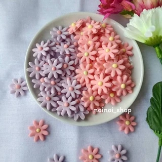 น้ำตาลแต่งหน้าเค้ก ดอกเดซี่ มีหลายสี น่ารักมาก ตกแต่งหน้าเค้ก กินได้