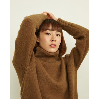 Labella - Turtleneck sweater เสื้อสเวตเตอร์คอเต่าผ้านิต