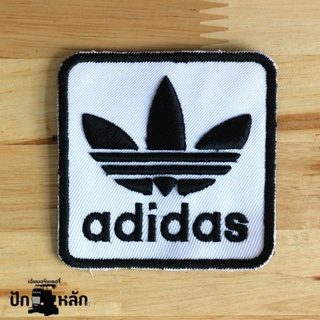 อาร์มปักลาย Adidas ใบไม้ป้ายสี่เหลี่ยม ปักดำพื้นขาว ขนาด7.5*7.5cm รุ่นP7Aa52-0484 พร้อมส่ง!!!!