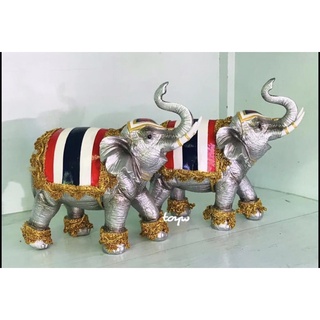 ช้างคู่ เรซิ่นช้างทรงเครื่องธงชาติไทย ขนาดยาว 16 ซม สูง 11 ซม