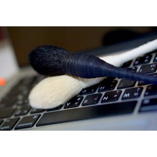 Handmade Goat Hair Power Brush แปรงปัดแก้มคล้ายทรง Nars