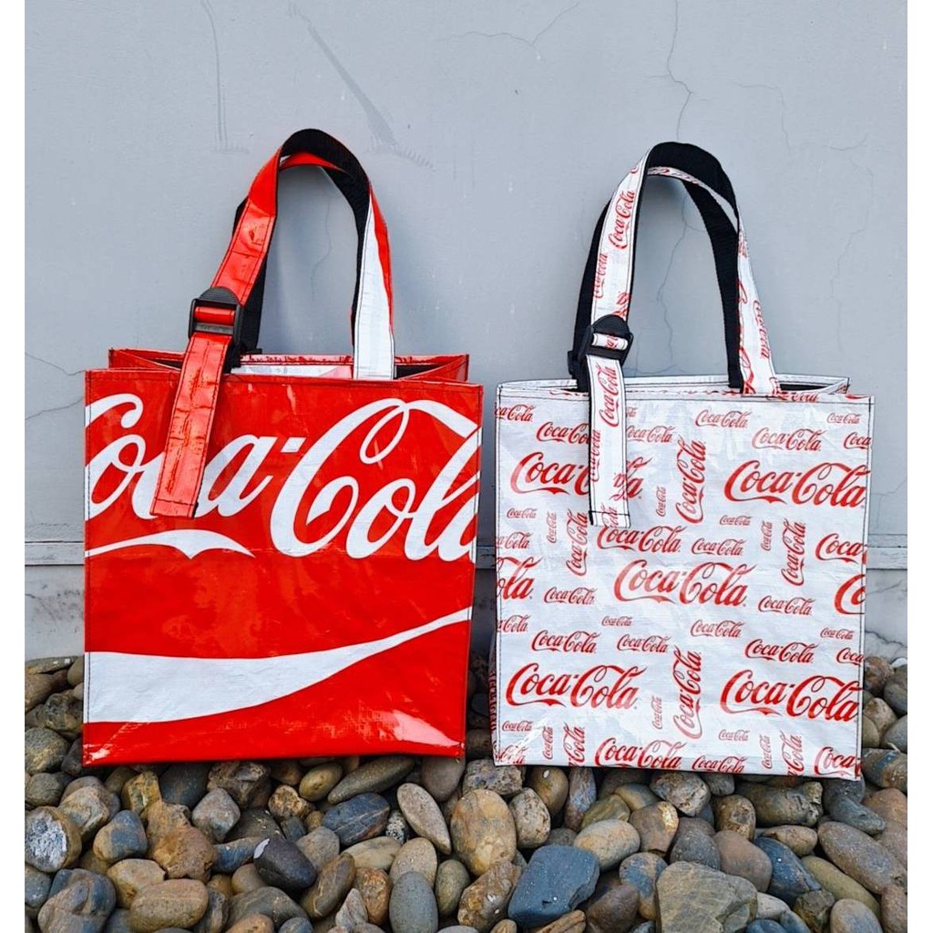 กระเป๋า Coca Cola (กระเป๋าโค้ก)