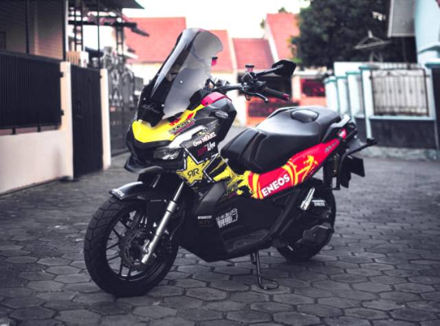 กระบังหน้า HONDA ADV150 ADV 150 WINDSHIELD ADV150 MIKA ADV 150 MIRROR ADV ACCESSORIES ADV 150 MIKA