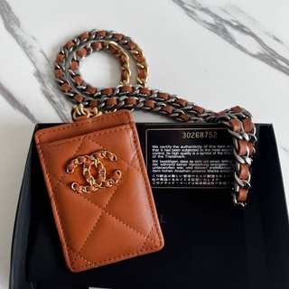 CHANEL CARD CHAIN IN LAMB กระเป๋าใส่การ์ด ห้อยคอ SS21