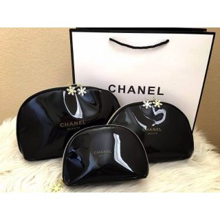 Must Have! Chanel Snowflake Cosmetic Pouch Value