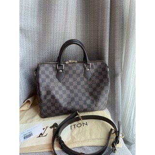 Used lv speedy ban damier 30 dc 13 สภาพดี ไม่มีปริแตก หูจับสวย ยังงามเลย อุปกรณ์ ป้ายรุ่น ใบเสร็จ สาย ถุงผ้า แม่ลูกกุญแจ