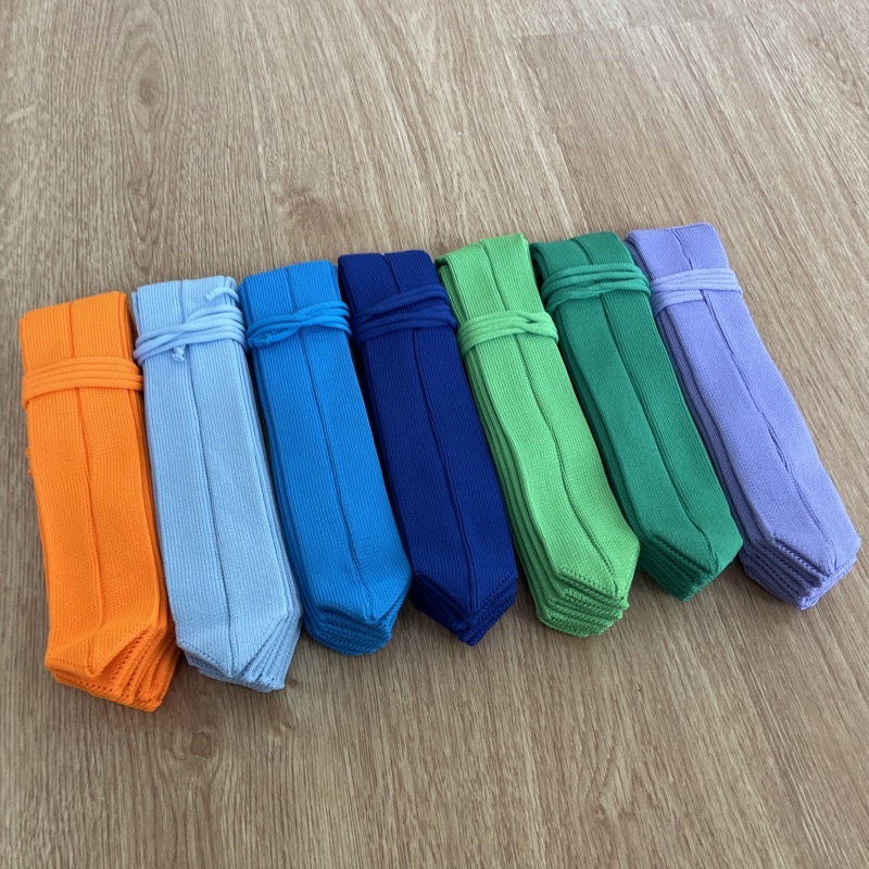 พร้อมส่งจากไทย! กระเป๋าถืออัดพลีทสีสันสดใส มีสายสำหรับรูดปรับทรง S030