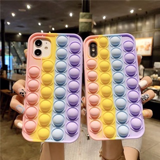 เคสโทรศัพท์มือถือ ซิลิโคน บีบบับเบิ้ลคลายเครียด สีรุ้ง สําหรับ iphone 13 12 11 pro Max 12mini X XR XS Max i6 6s 7 8 Plus 5 5s 4 4s