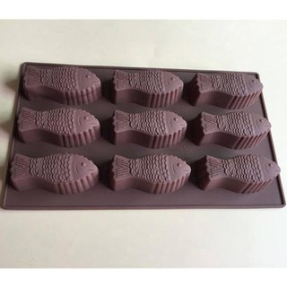 แม่พิมพ์ ซิลิโคน รูปปลา 9 ช่อง (คละสี) Fish Silicone Molds