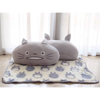 🐨แจกส่วนลด 100฿ พิมพ์โค้ด NEWAIIB🐨 หมอนผ้าห่มแบบหน้า totoro ทรงถั่ว