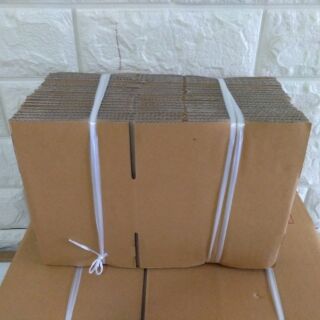 กล่องพัสดุ กล่องไปรษณีย์ 00 (ไม่พิมพ์) แพ็ค20ใบ   กล่อง เบอร์ 00 (ไม่พิมพ์) ก x ย x ส (ซม.) 9 x 14 x 6