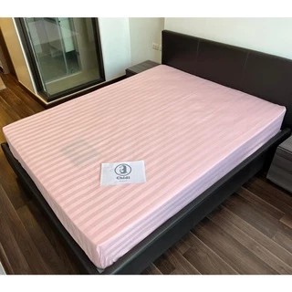 [เฉพาะผ้าปู]ผ้าปูที่นอนสีพื้นลายริ้วขนาด 3, 3.5, 4, 5, และ 6 ฟุต ใช้ได้กับที่นอนสูงประมาณ 6-12 นิ้ว
