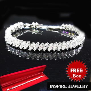 INSPIRE JEWELRY สร้อยข้อมือเพชรCZ เพชรสวยเกรด AAA++ เพชรวิ้งเจิดจรัส , white gold plated งานจิวเวลลี่ เจียเหลี่ยมมาคี