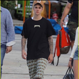 Yeezus เสื้อ Yeezus : Kanye west : Justinbieber.