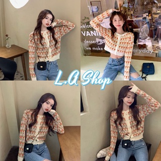 L.A shop พร้อมส่ง เสื้อครอปไหมพรมแขนยาว กระดุมแกะได้ ลายดอกไม้สีส้ม "1940"