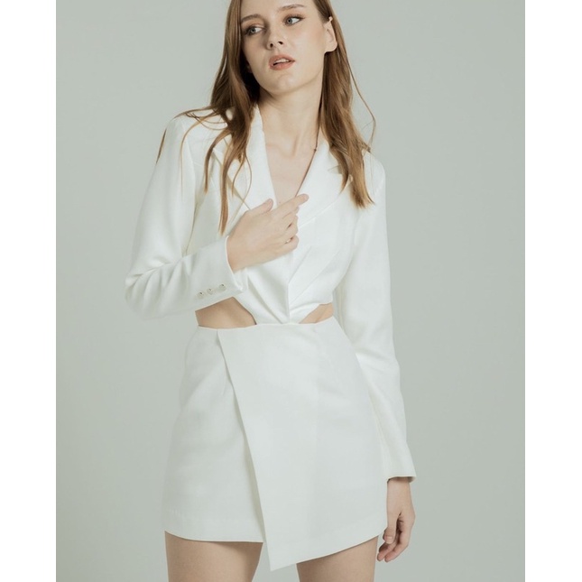 ส่งต่อ Emilia blazer dress