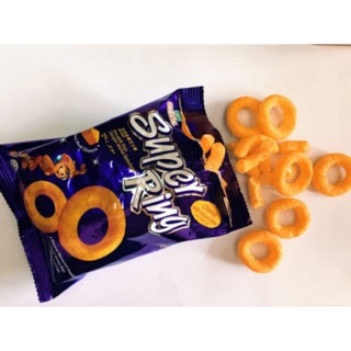 Super Ring ขนมข้าวโพดอบชีส (มี 8 ห่อเล็ก) SuperRing