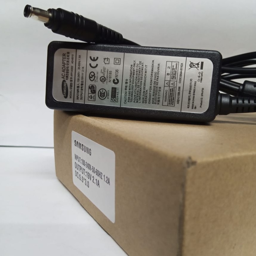 Samsung 19V 2.1A NC108 NC108P N100 N148 N128 Original 19V 2.1A อะแดปเตอร์ชาร์จ (5.5*3.0 มม.)