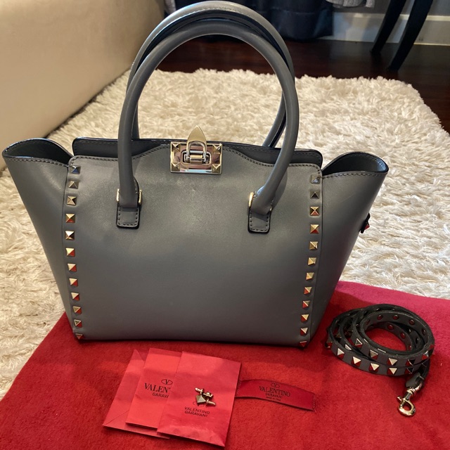 Valentino small rockstud double handle bag ของแท้ 100% (used in good condition)