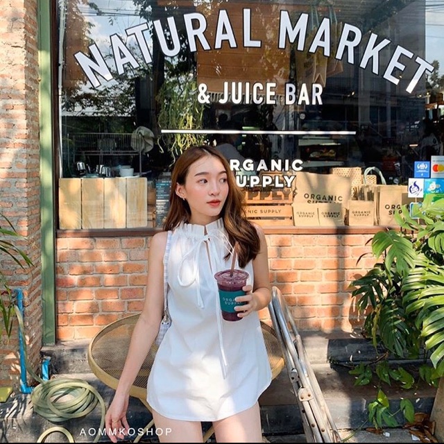 Aomkoshop เสื้อกึ่งมินิเดรส ดีเทลผูกโบว์ช่วงคอ