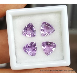 พลอย อเมทิส { Amethyst } สามเหลี่ยม 3.73 ct.(4เม็ด) ขนาด 6.8 x 6.8 x 3.6 mm. สีม่วง ความสะอาดVVS ค่าความแข็ง7 AFRICA