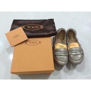 Tod’s ballerina size 36 สีทอง