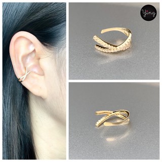 Ear Cuff 🌈 เพชรไขว้สีทอง สวยเก๋ เกี่ยวหู หนีบหู ( 1 ชิ้น )