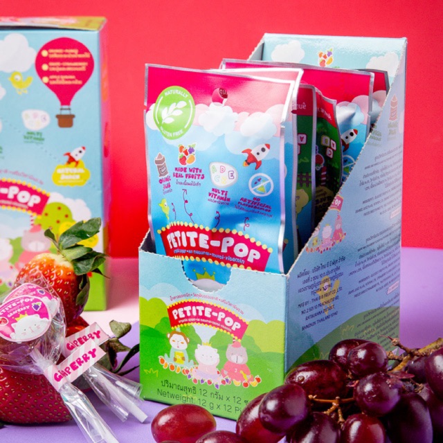 PTP005 Petite-pop เพติ๊ดป๊อป ขนมเด็ก เพื่อสุขภาพ อมยิ้มวิตามินรวม กล่องสุดคุ้ม รส องุ่นและสตรอเบอร์รี่ 12 ชิ้น 144 กรัม