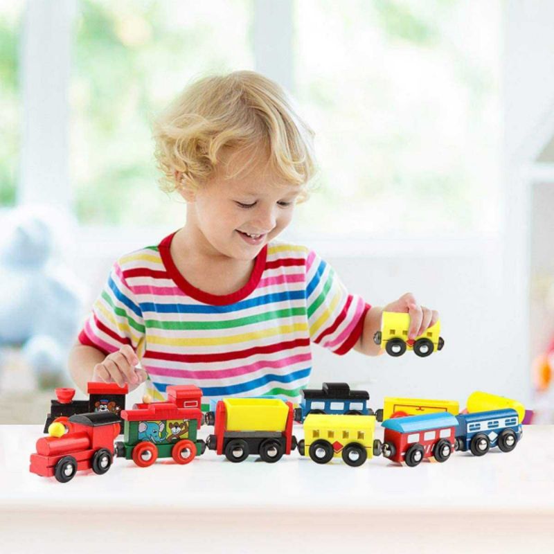Bobestshop รถไฟไม้ของเล่น เป็นแม่เหล็กดูดติดกับคันอื่นได้ ใช้กับราง Ikea ได้